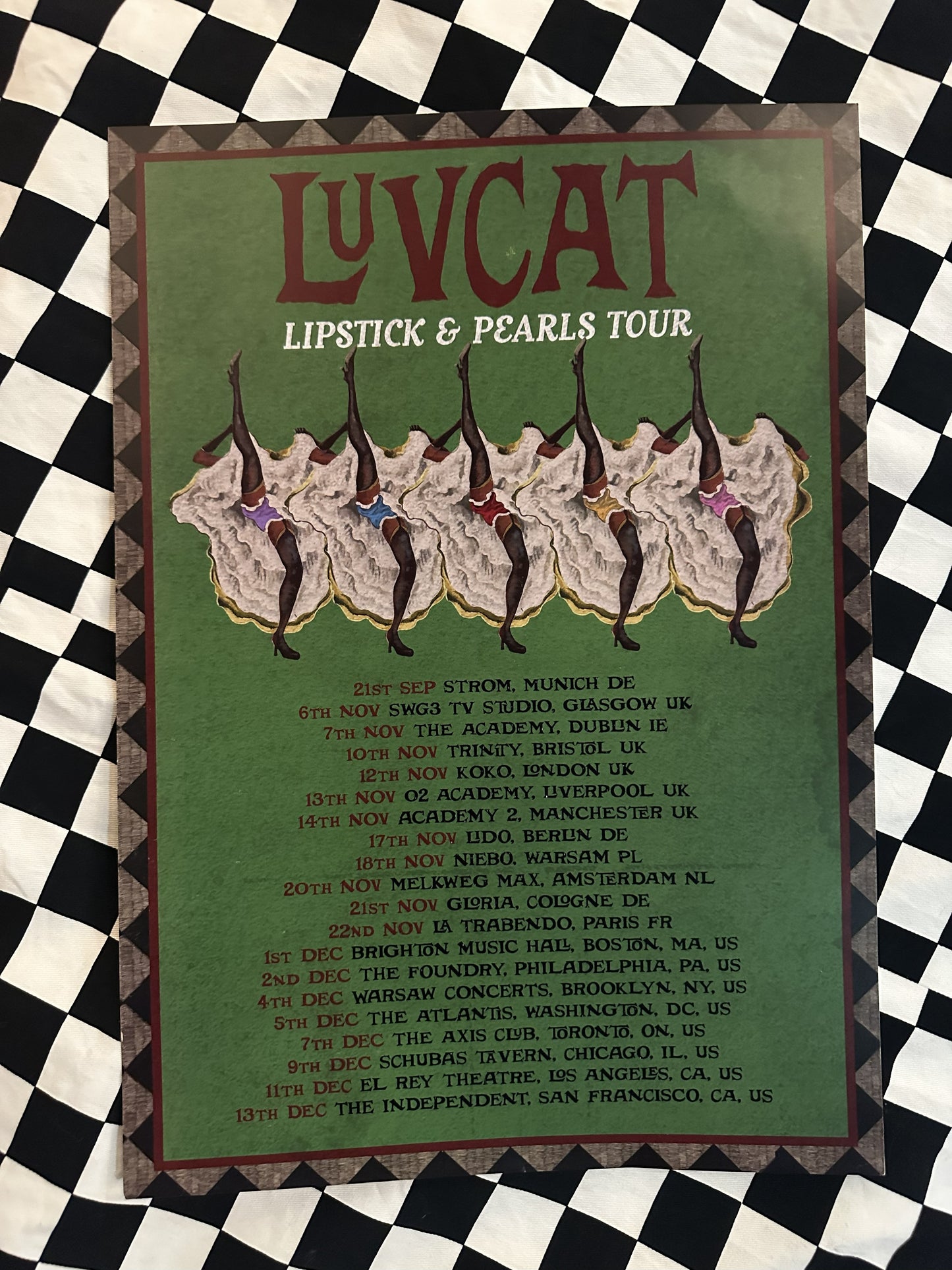"LIPSTICK AND PEARLS" TOUR ART PRINT